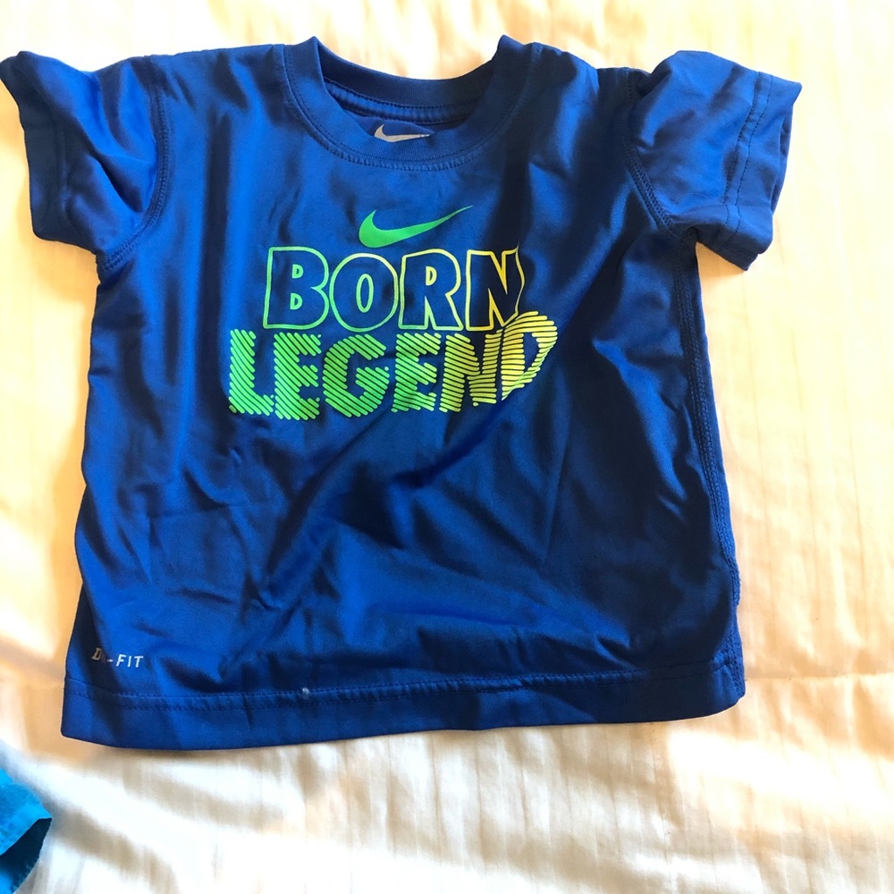 Toddler 2t Nike shirt